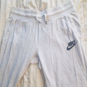 Nike joggers cropped length